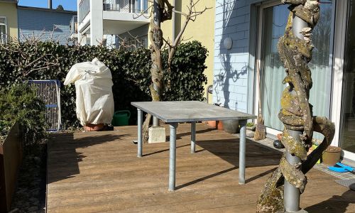 Holzdeck mit altem Holz